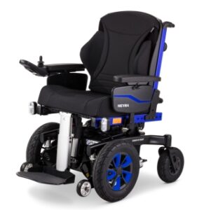 Wózek inwalidzki elektryczny z ergonomicznym siedziskiem i nowoczesnym designem.