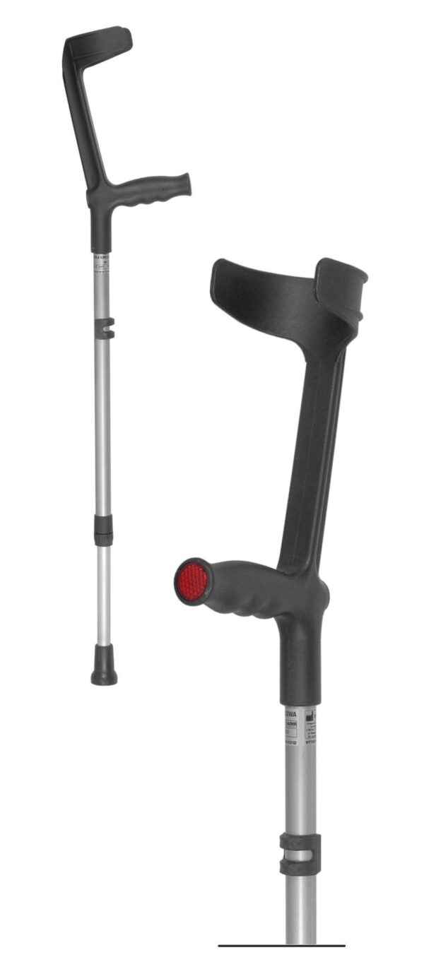 Kula inwalidzka z ergonomiczną rączką i odblaskowym elementem.